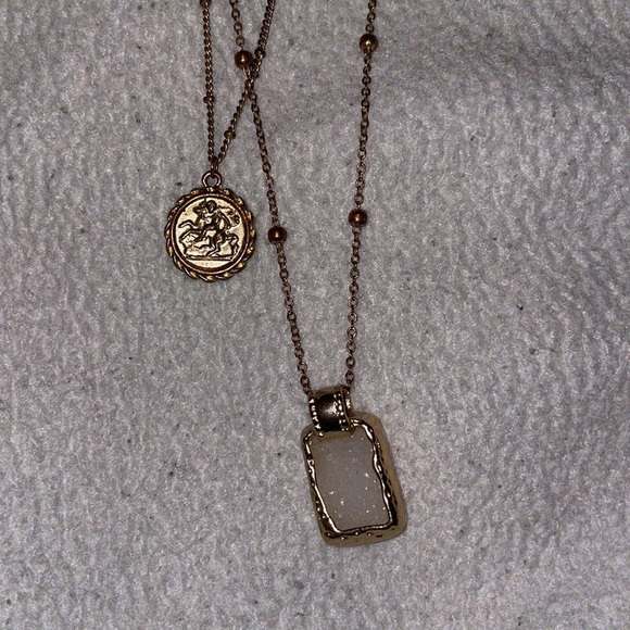 Cara brass pendant sorority necklace Italy Kendra Scott - Picture 2 of 5